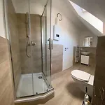 Exklusive 1 Ueber Daechern Von * Bréma
